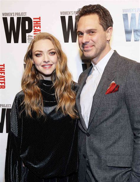 ann seyfried|Amanda Seyfried’s Rare Photos With Her Kids,。